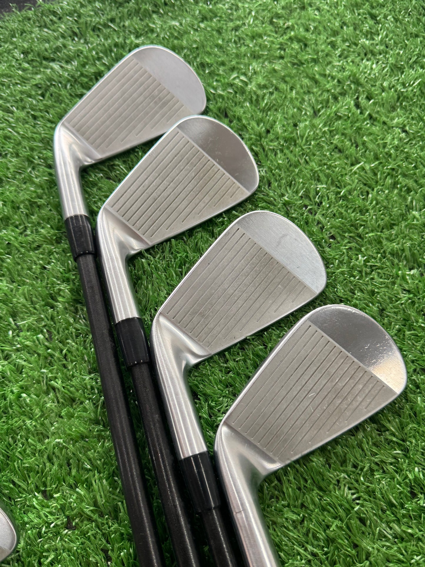 EPON AF TOUR IRONS / LA GOLF X FLEX SHAFTS