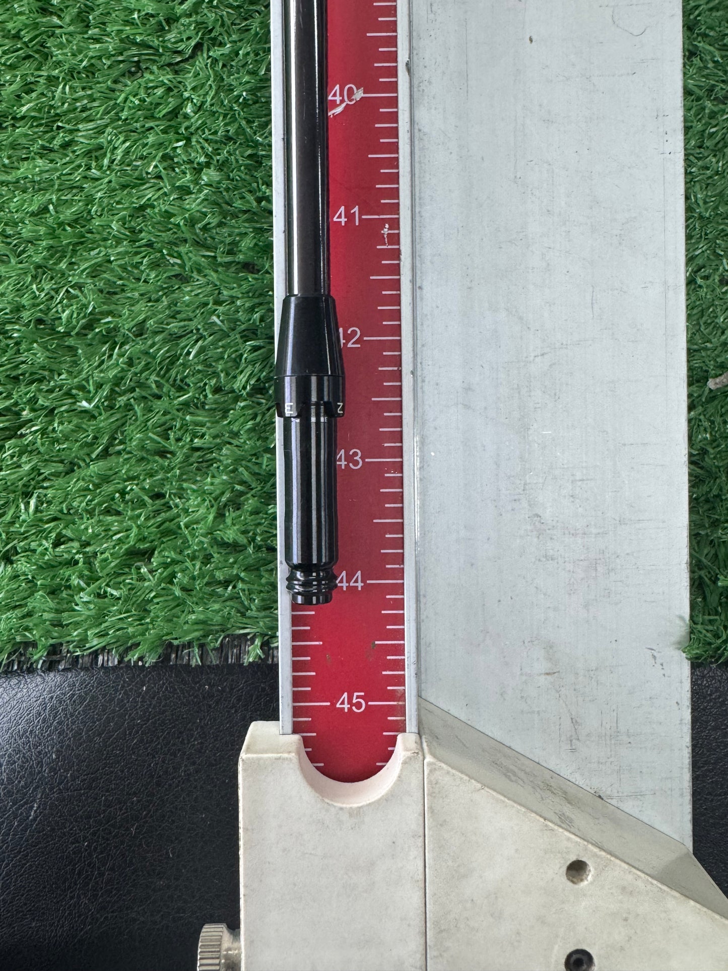 LINQ GUNMETAL / BLACK PROTO SHAFT- EXTRA STIFF / TITLIEST