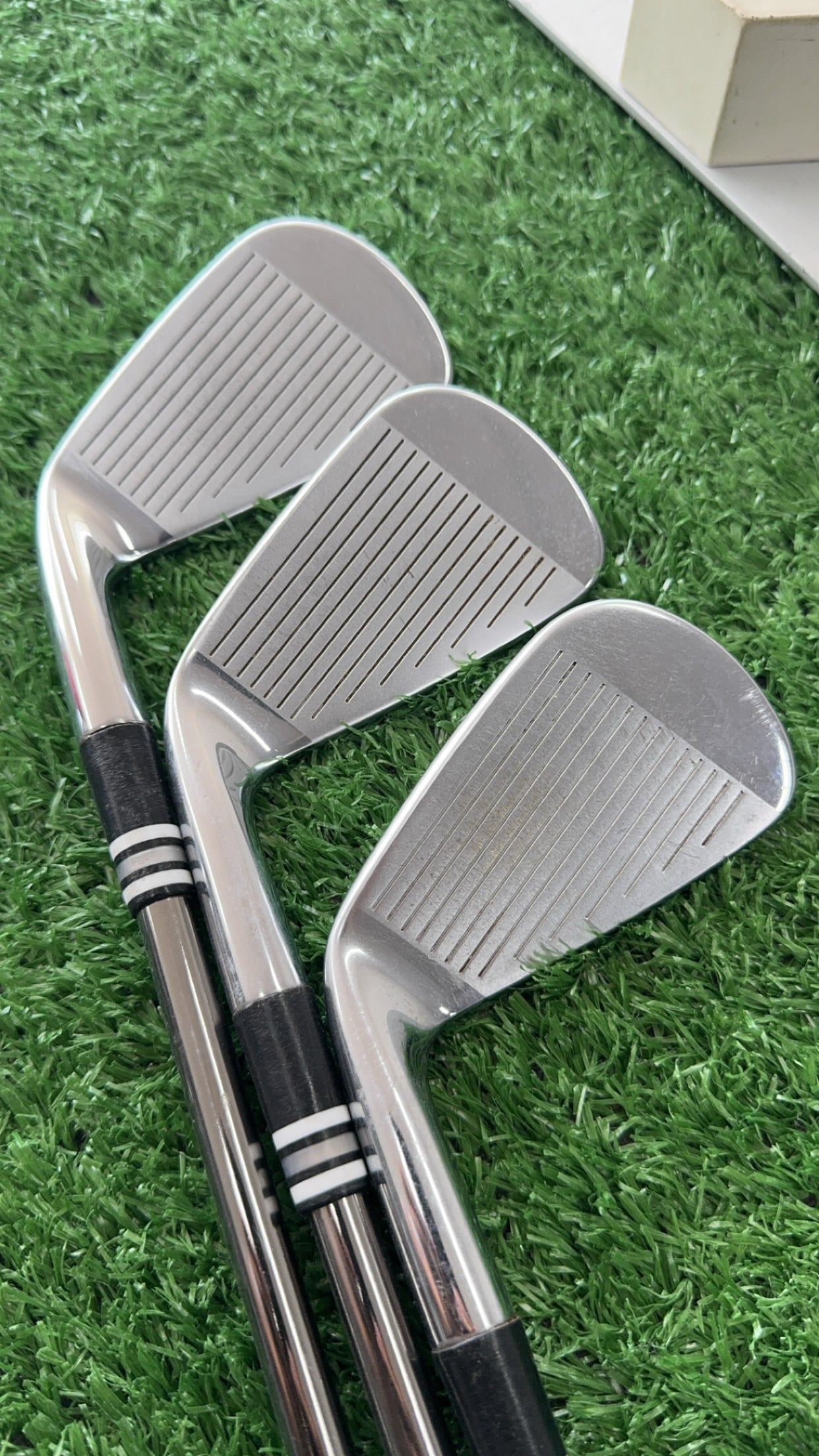 Cobra King Tour 5-pw / Excalibur Rapid Taper Graphite Shafts