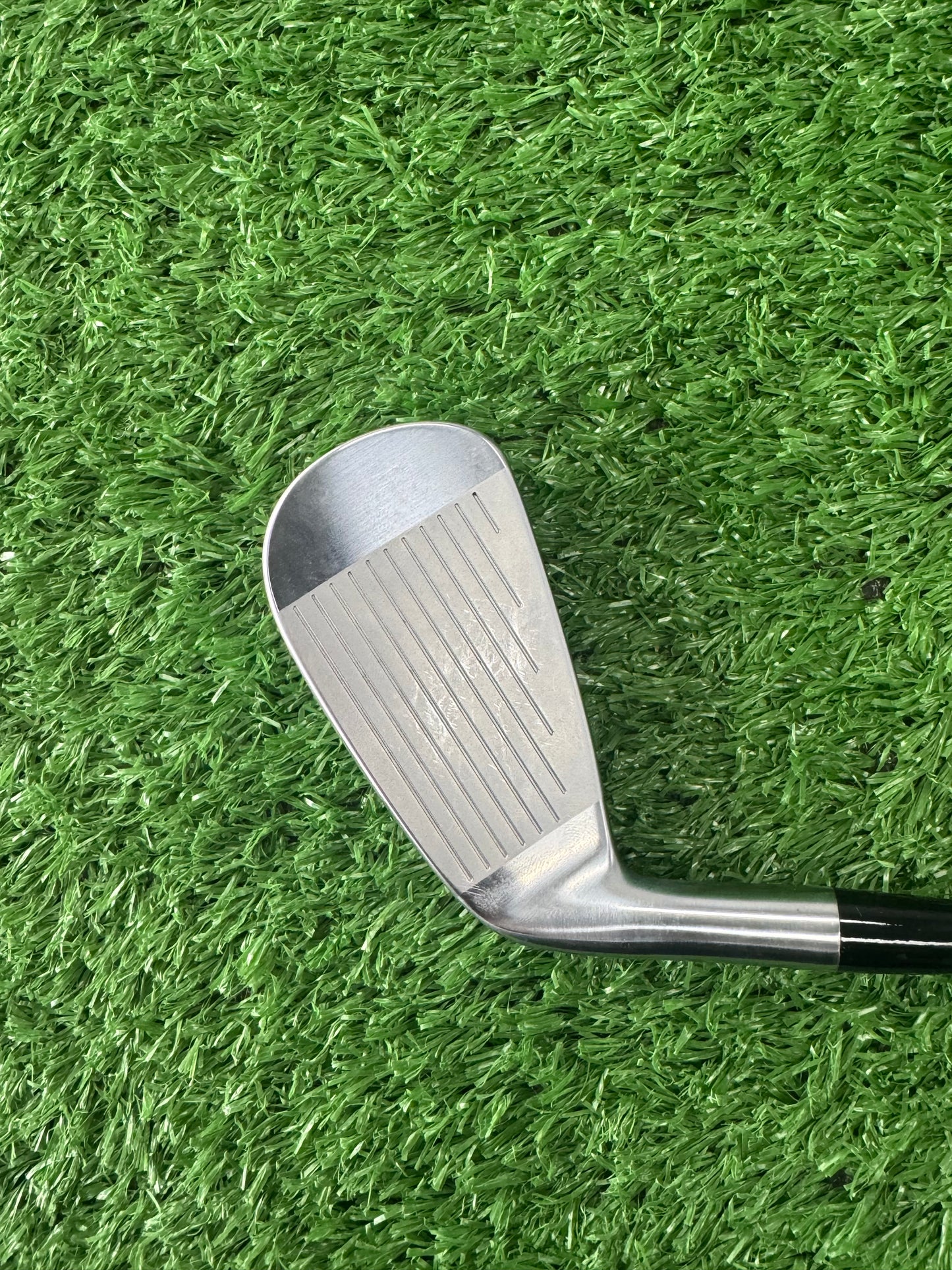 Bridgestone 221 Hi Driving Iron (2025)