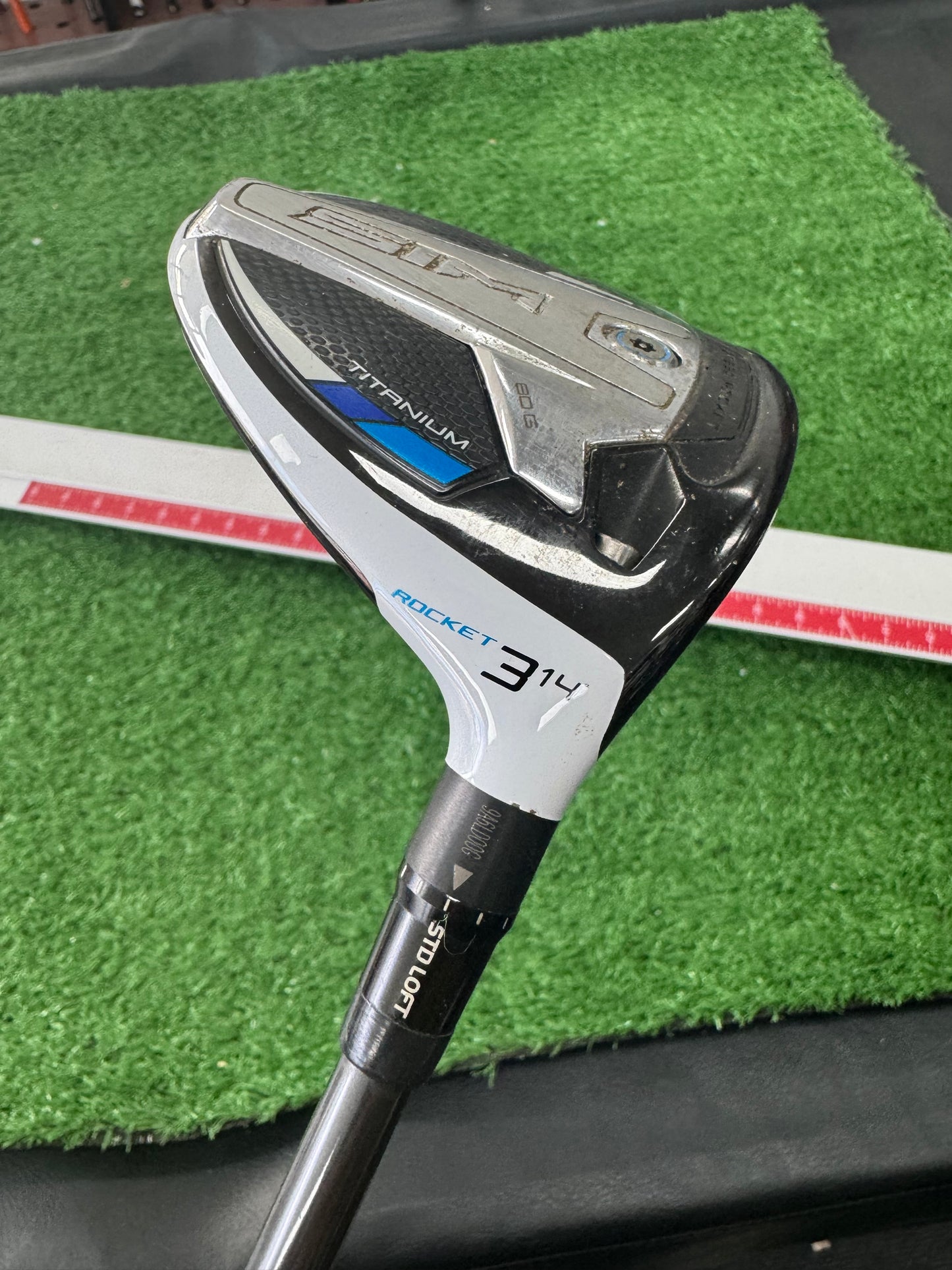 TAYLORMADE SIM ROCKET 14* 3w - custom shaft