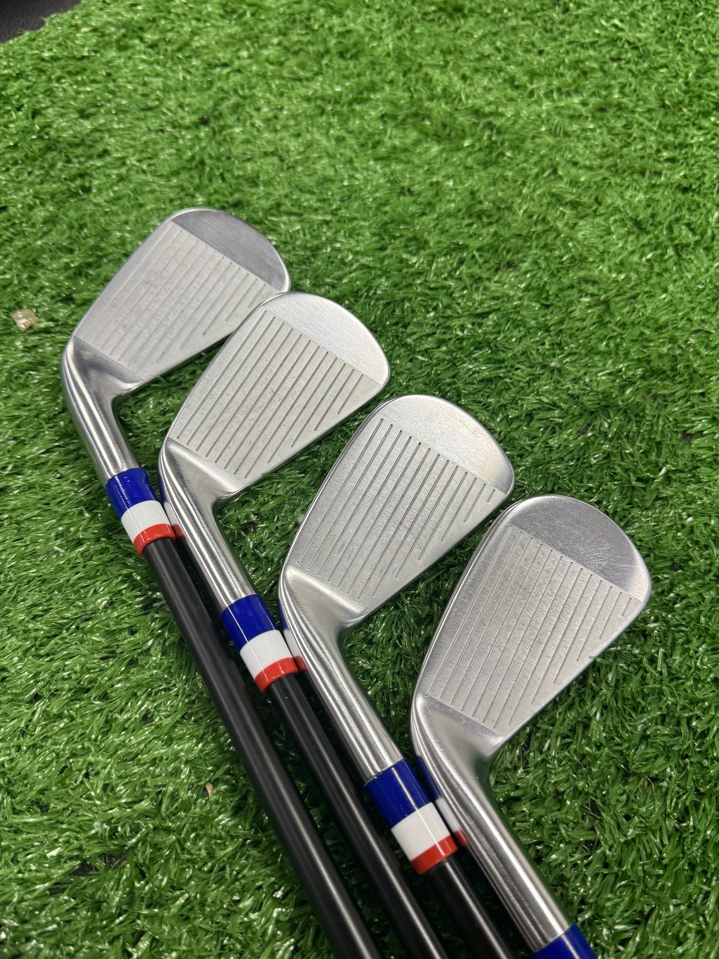 Titliest T100 irons - Axiom 125x shafts