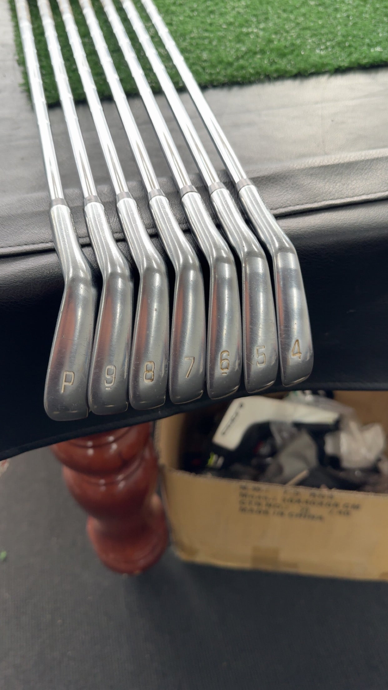 MIZUNO MP18 IRONS - DG X7 SHAFTS