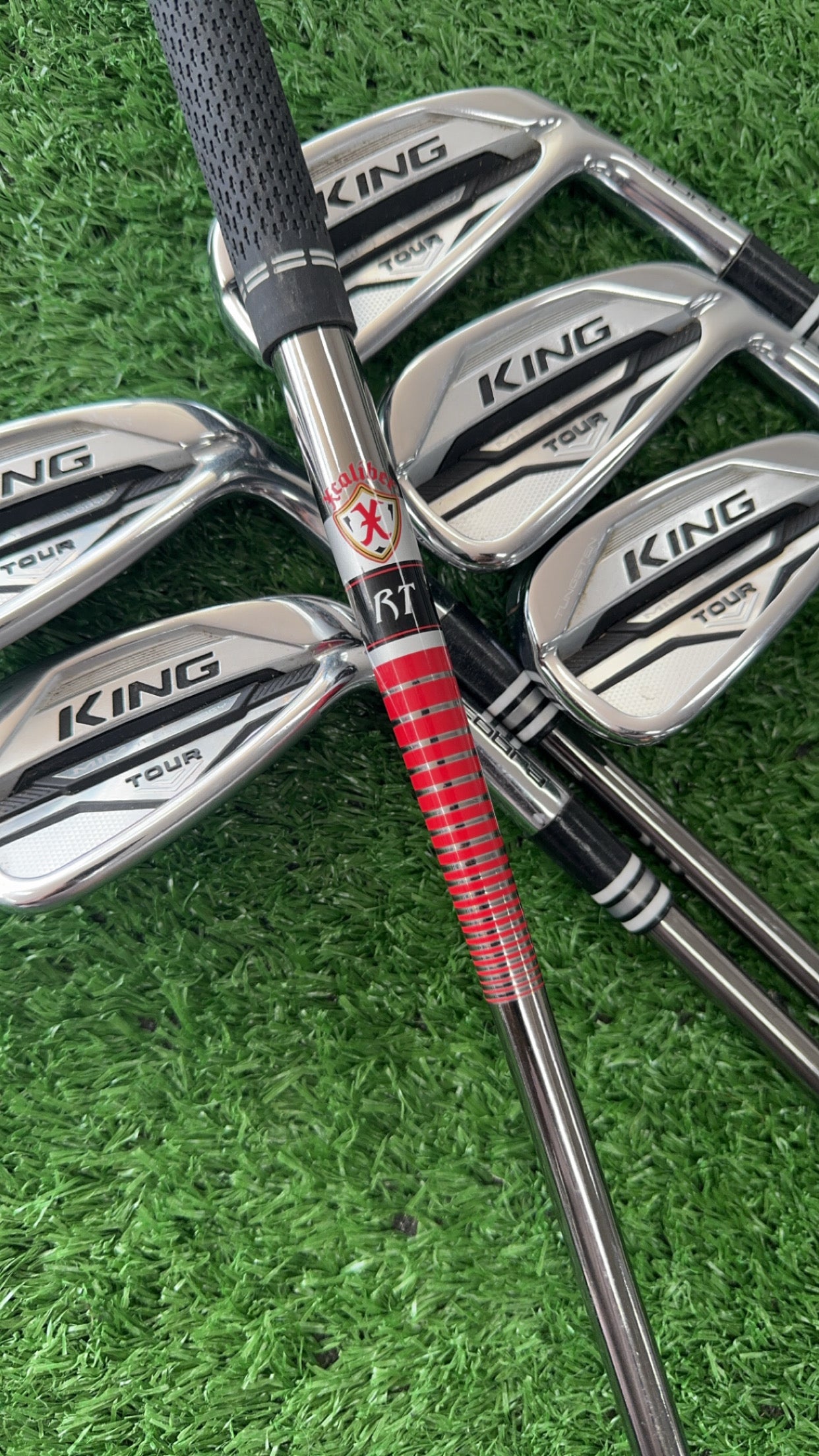 Cobra King Tour 5-pw / Excalibur Rapid Taper Graphite Shafts