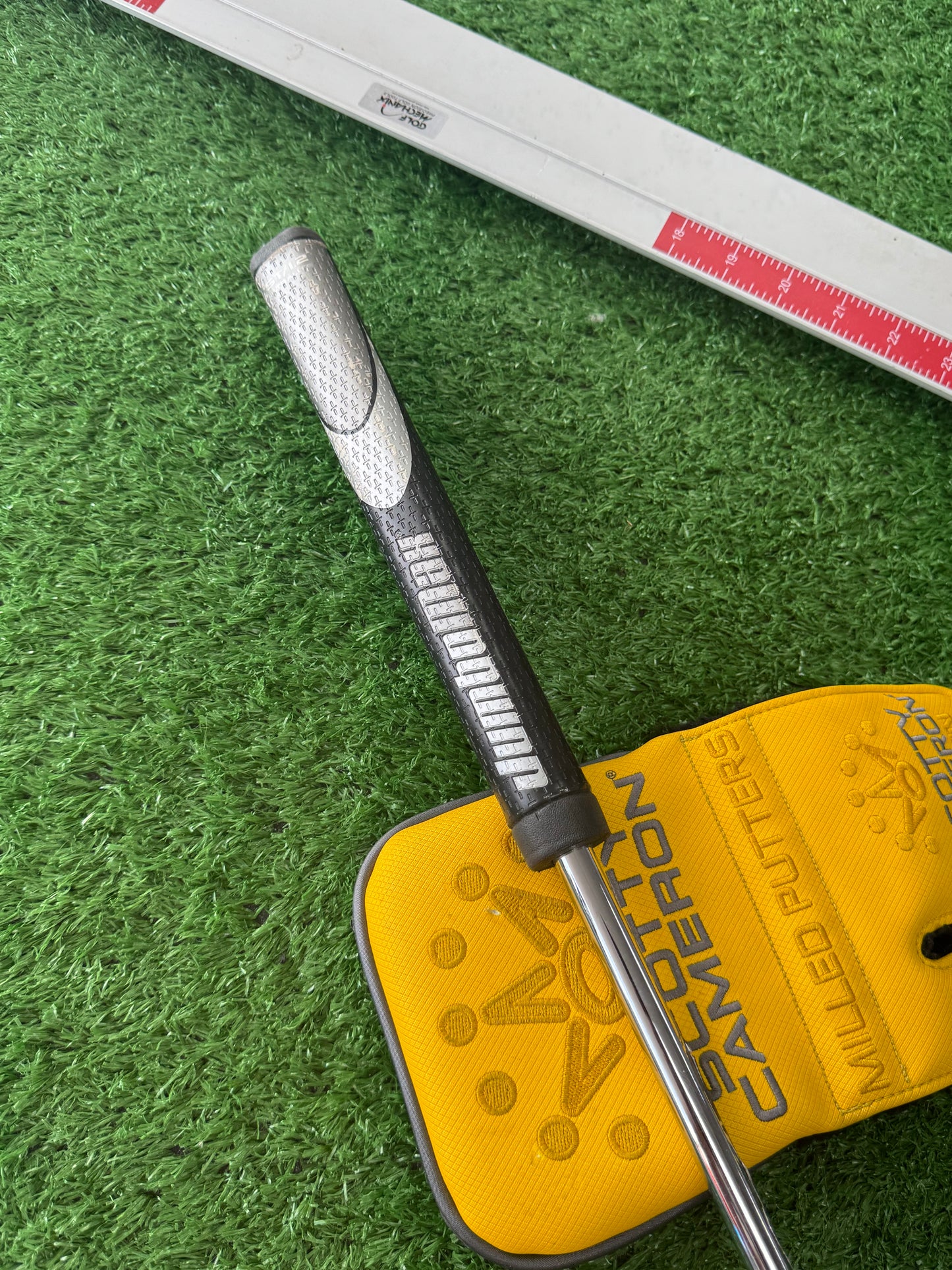 Scotty Phantom 12.5 33” putter