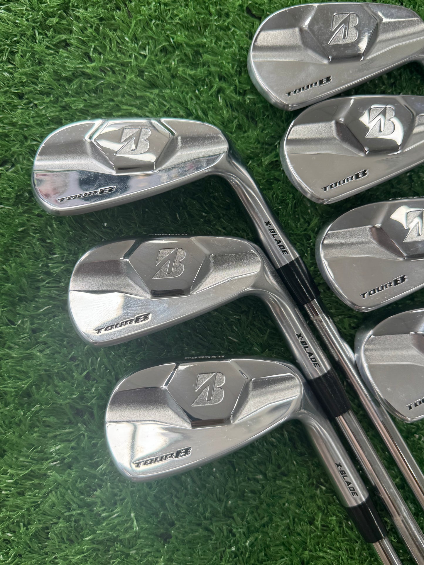 BRIDGESTONE TOUR B BLADES / $ TAPER 120 SHAFTS
