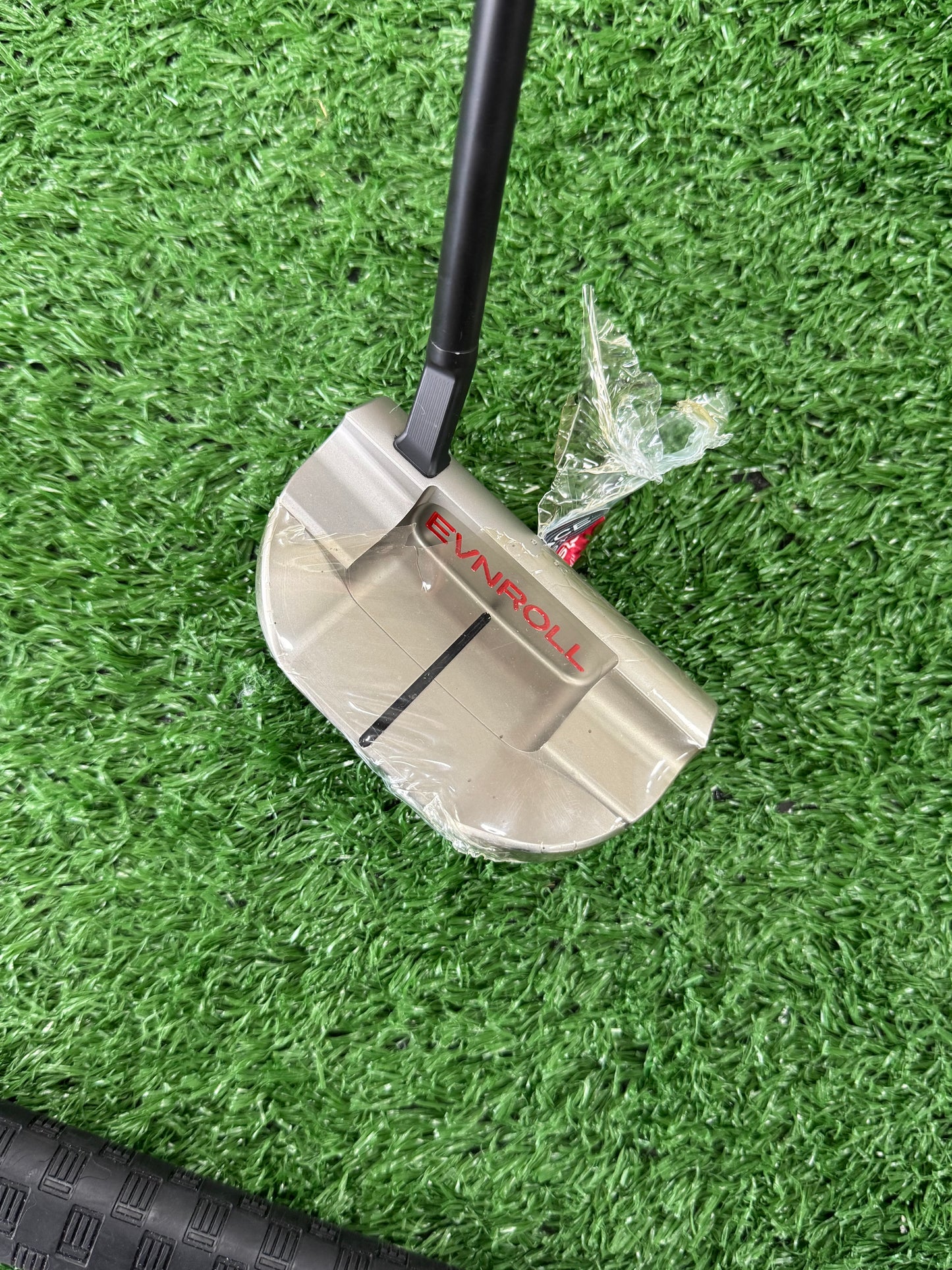 Evnroll ER8V 33” putter