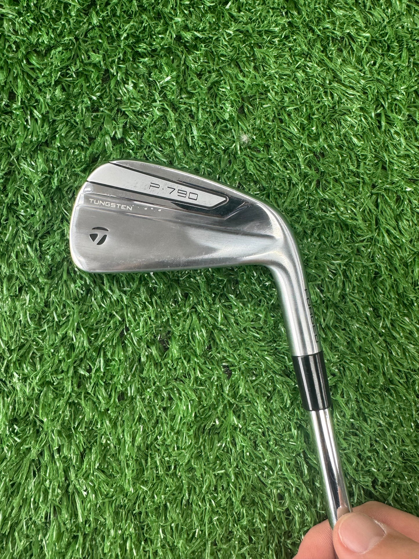 P790 3 iron - Stiff