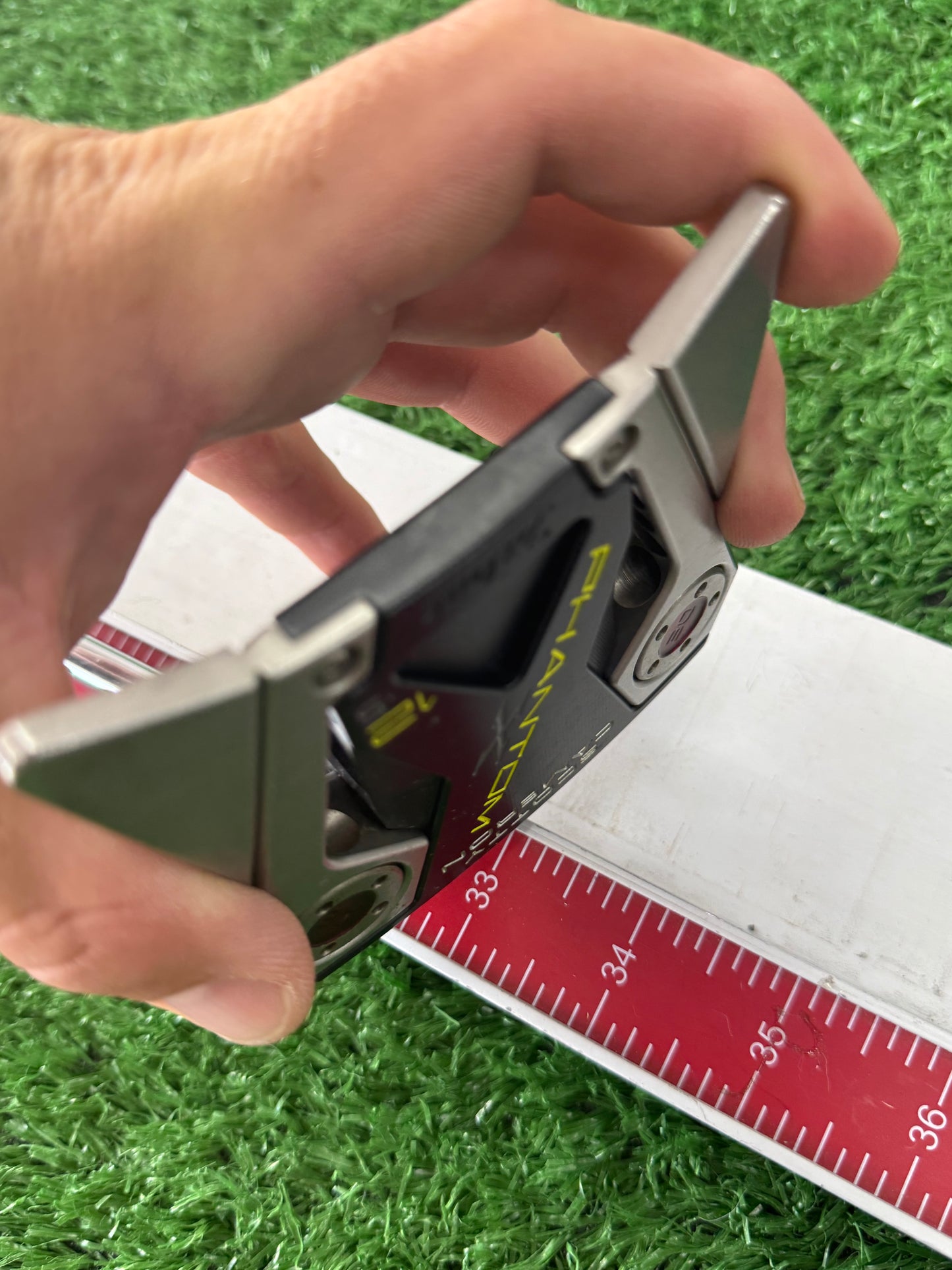 Scotty Phantom 12.5 33” putter