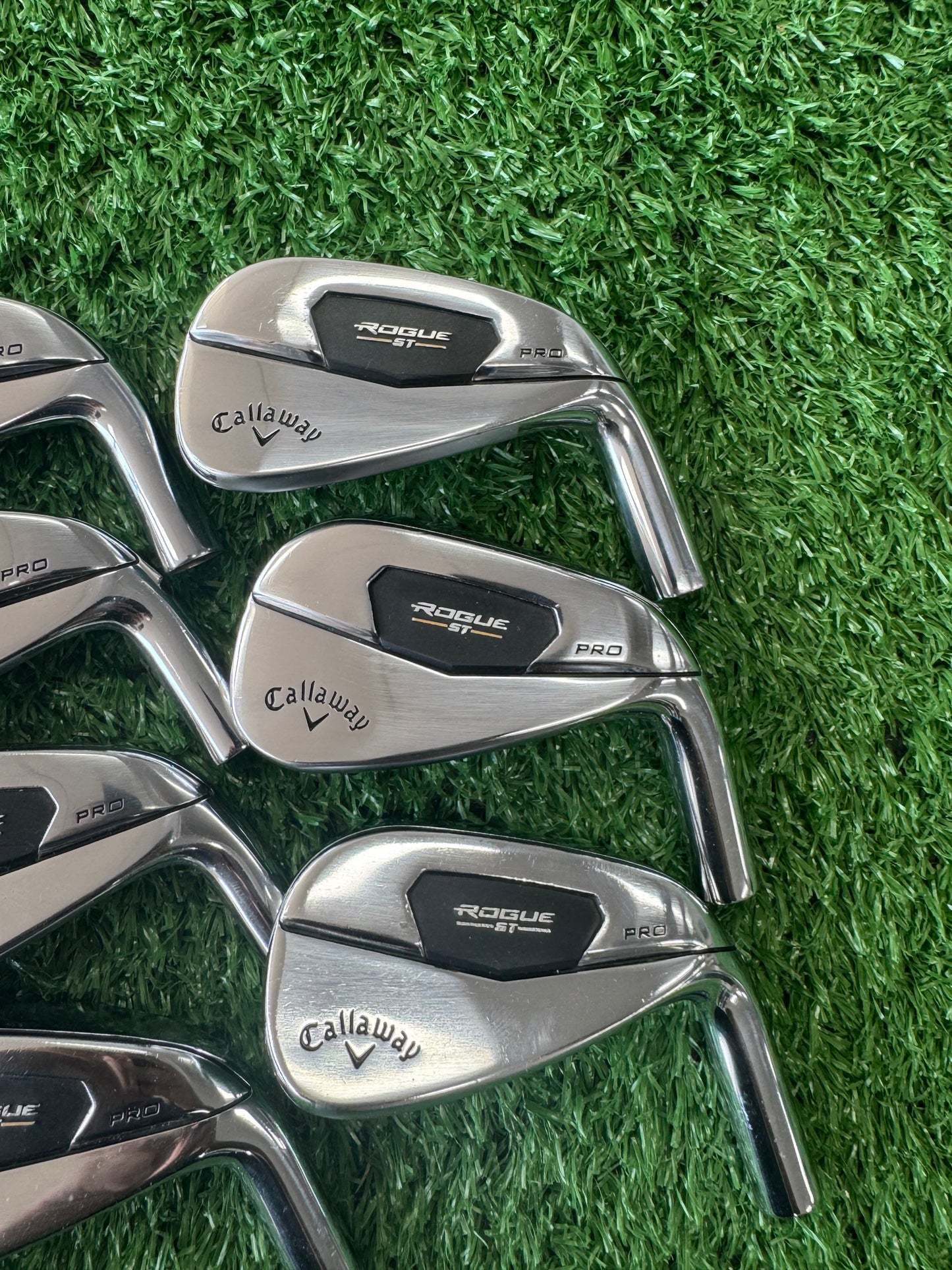 Callaway Rogue ST Pro Iron Heads 4-pw