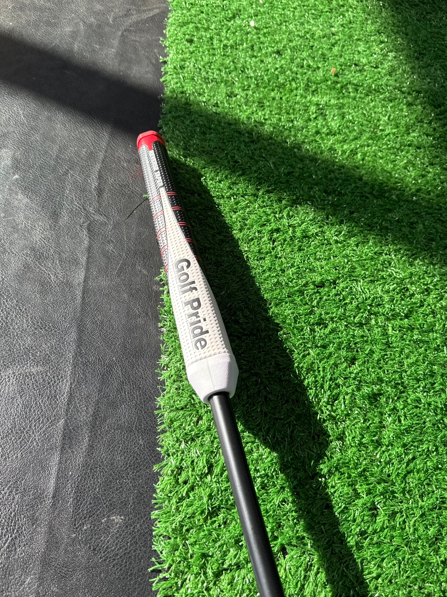 Scotty Cameron #5 / Custom Stability Tour Black Shaft 35”