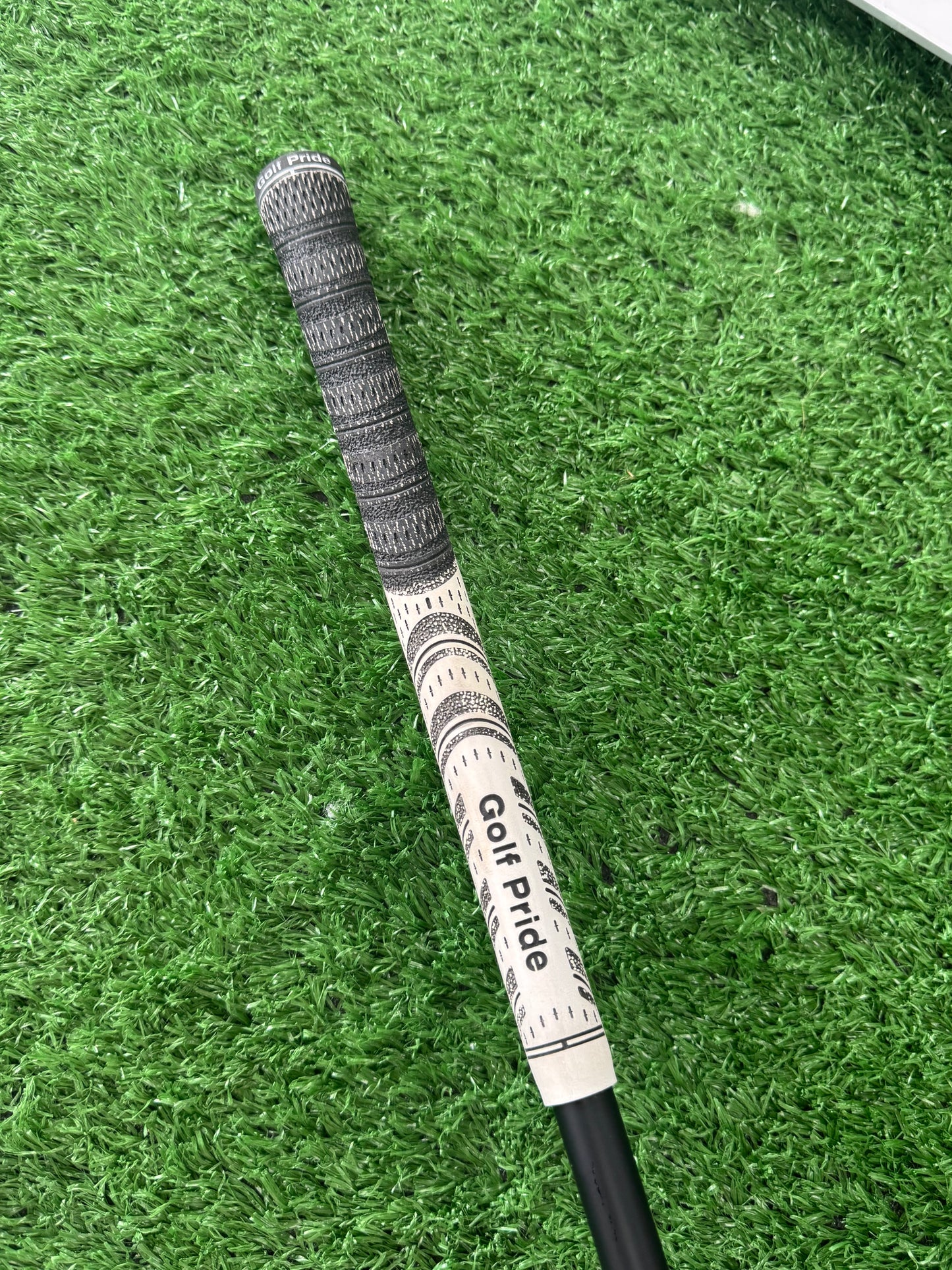 VOKEY SM9 54* 12D / AXIOM SHAFT RH