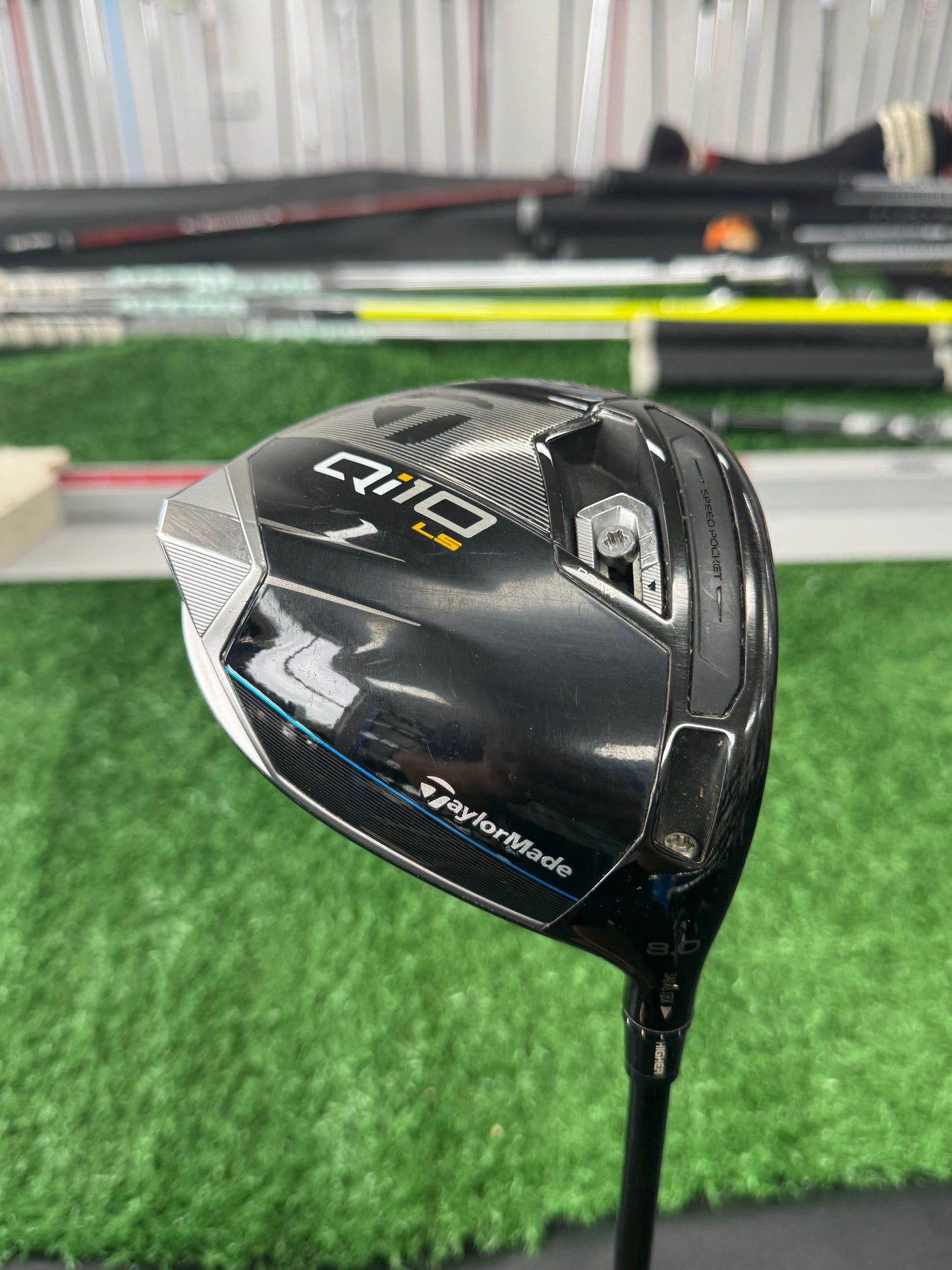 Qi10 LS 8 degree Driver - stiff
