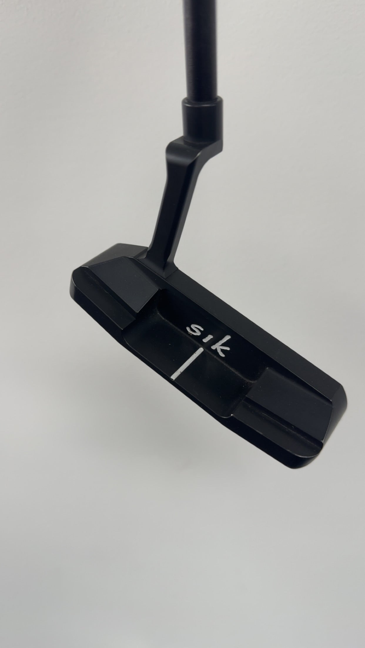 SIK PRO C BLADE - BLACK - CUSTOM SHAFT 34.75"