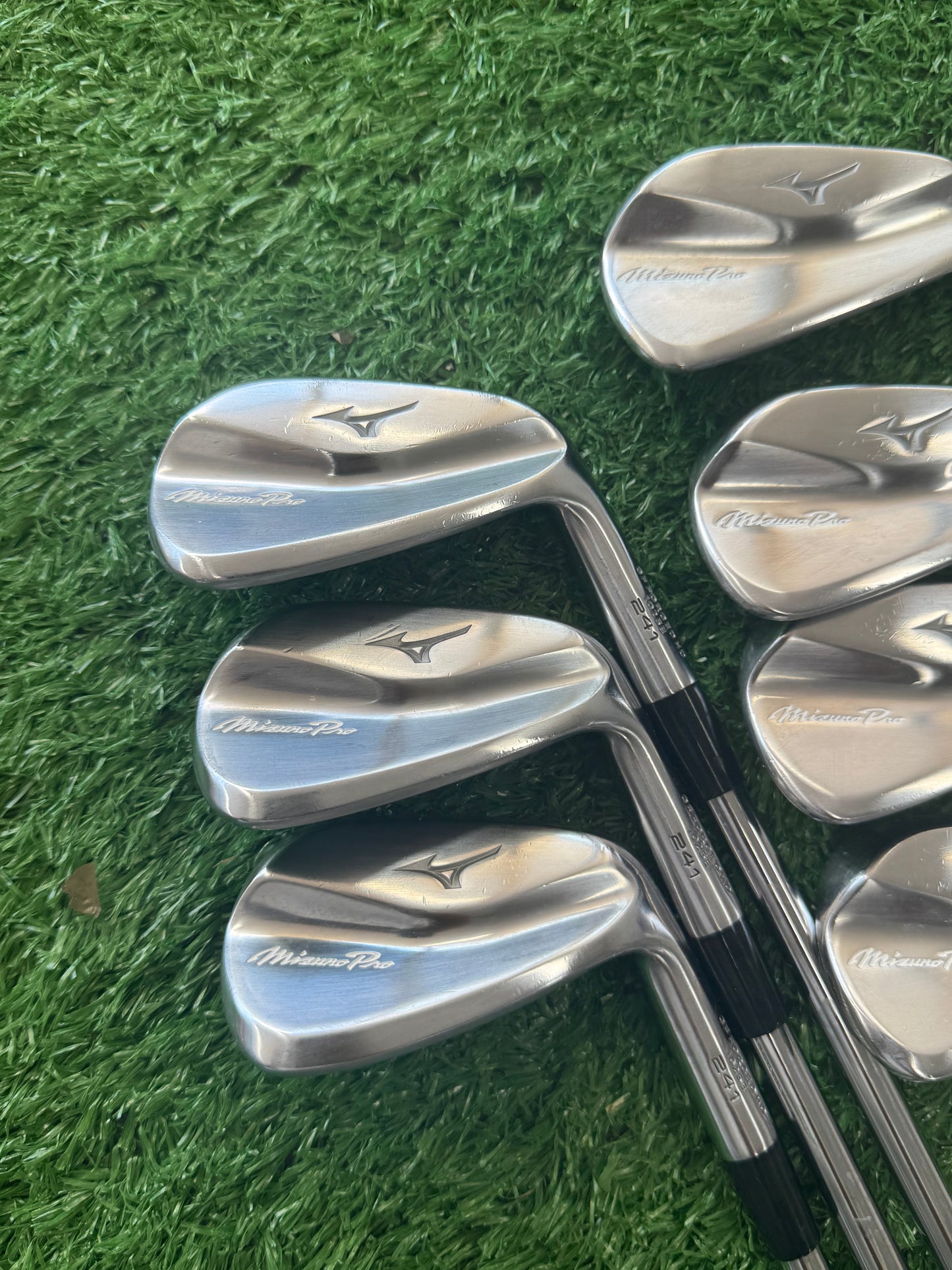 MIZUNO PRO 241 IRONS 4-PW- STIFF