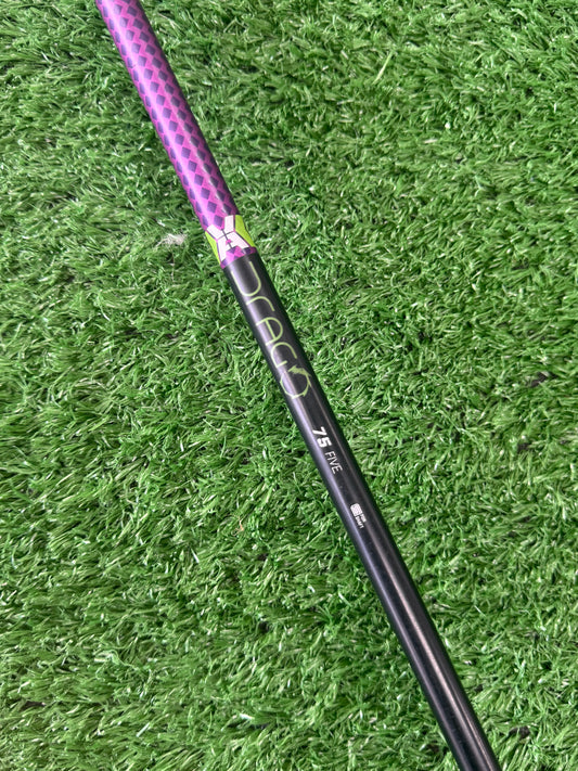VA Composites 75 Five Driver Shaft