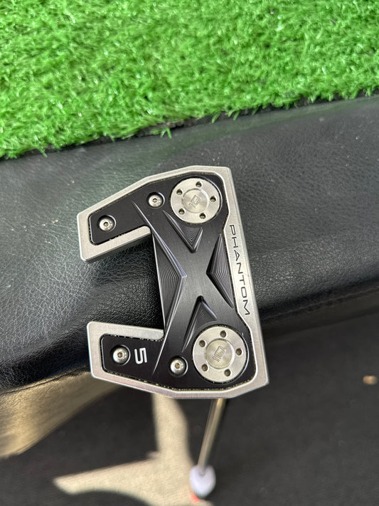 Scotty Cameron #5 / Custom Stability Tour Black Shaft 35”