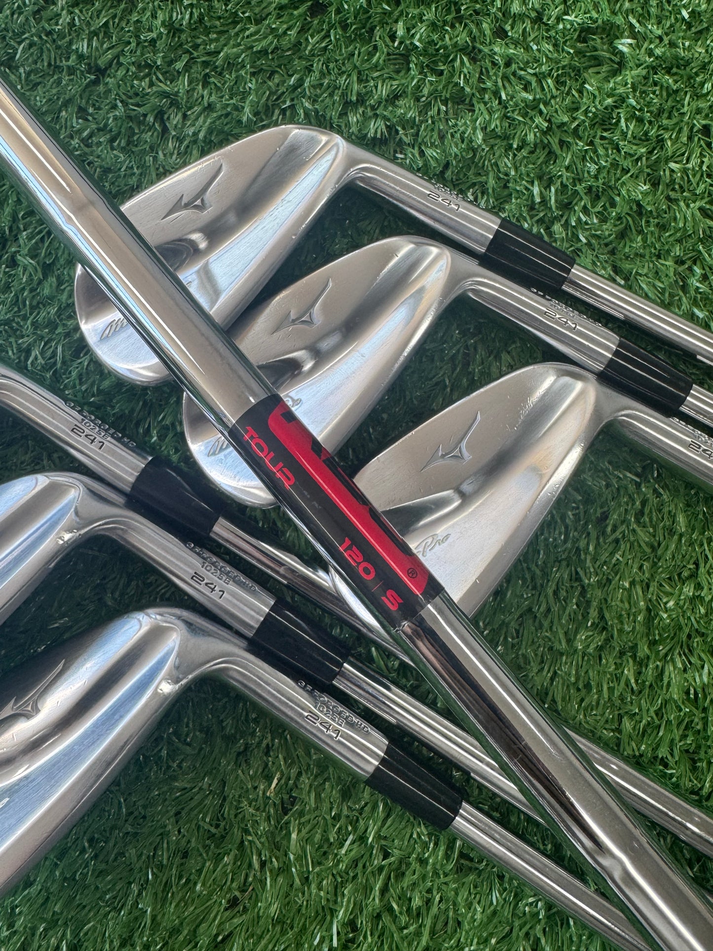 MIZUNO PRO 241 IRONS 4-PW- STIFF