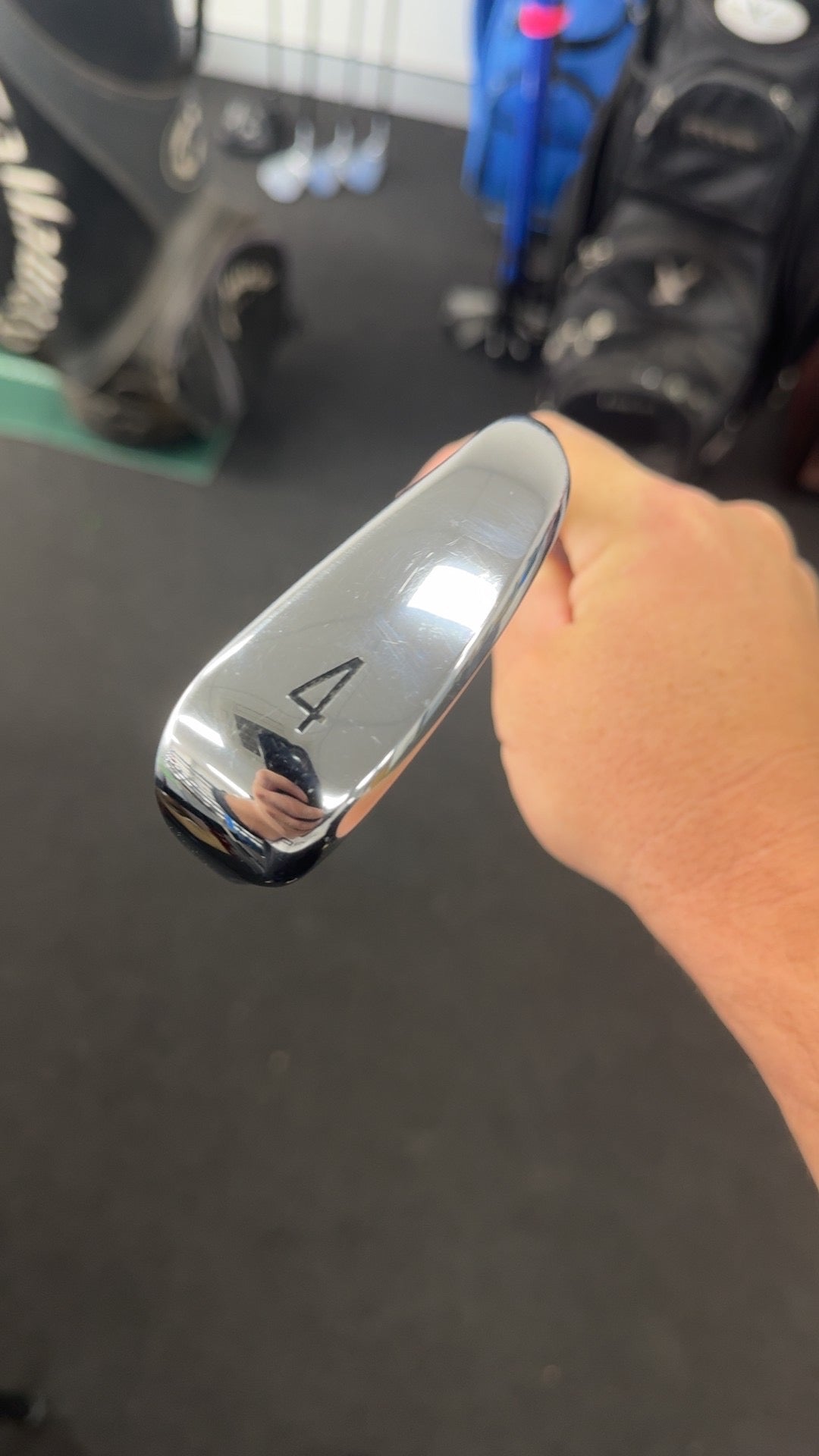 U505 4 utility Iron - Atmos Black 9x