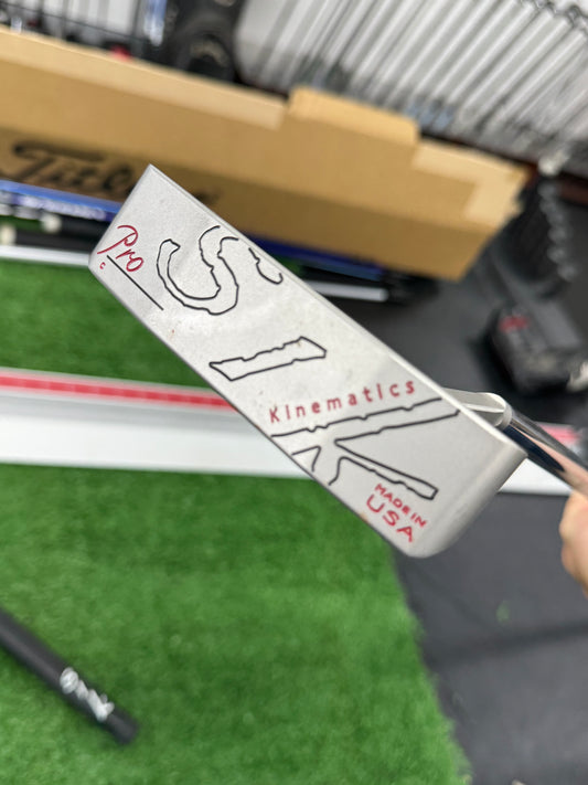 Sik Pro C - display model