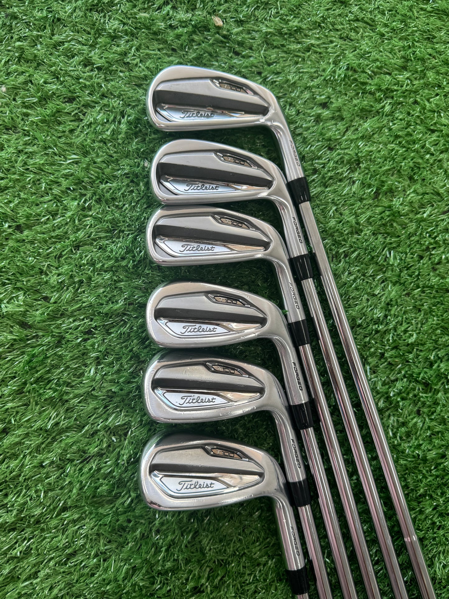 Titliest T100 Irons 5-pw