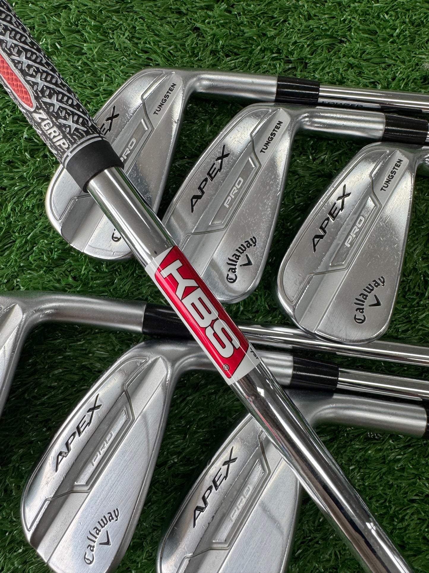 CALLAWAY APEX PRO / KBS TOUR LITE EXTRA STIFF SHAFTS