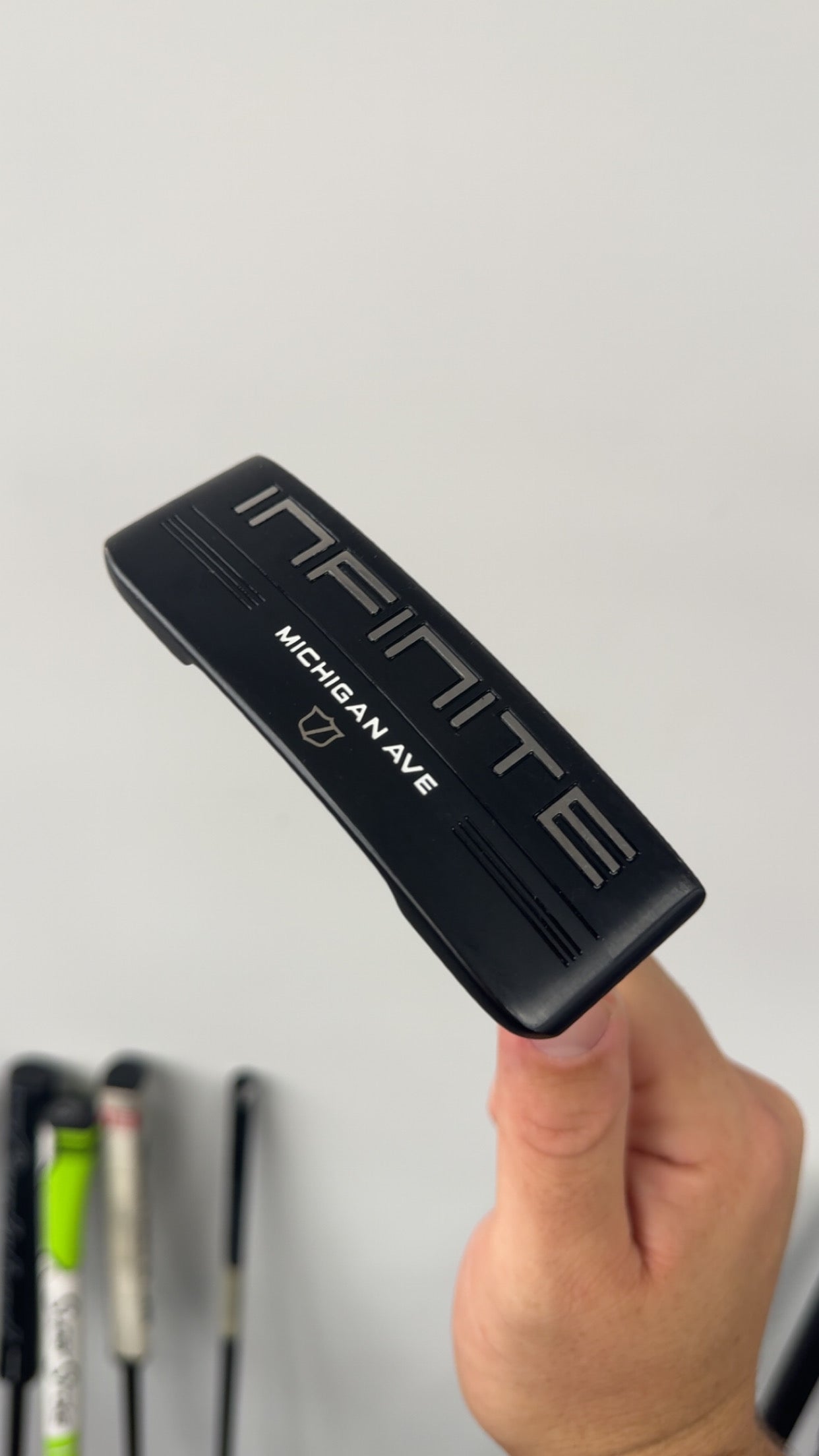 WILSON INFINITE PUTTER