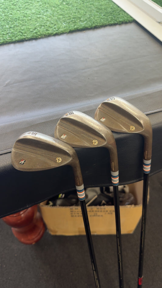 Bridgestone BRM Biting Spin Wedge set - RAW FINISH