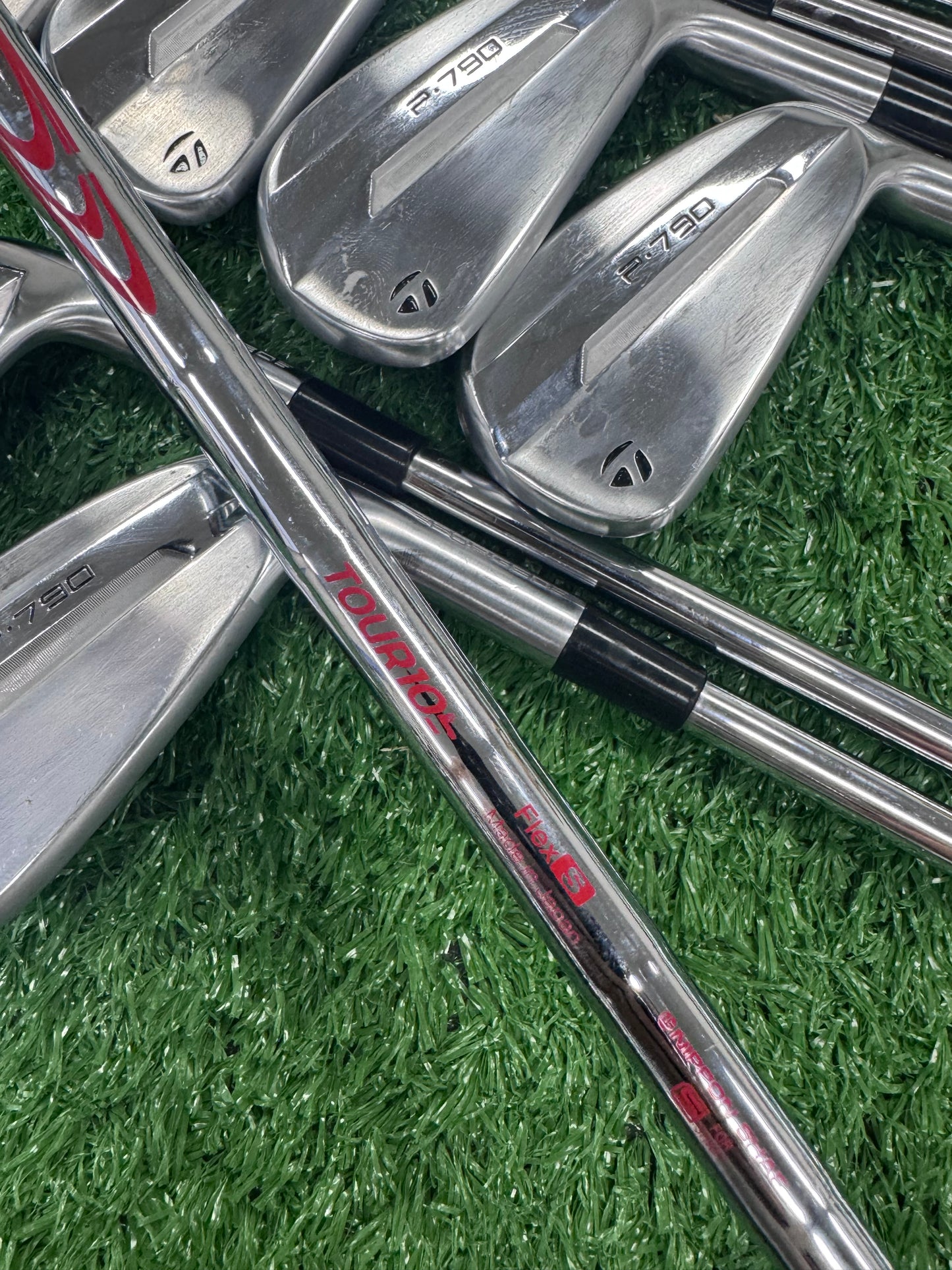 2026 P790 IRONS 4-PW - MODUS STIFF