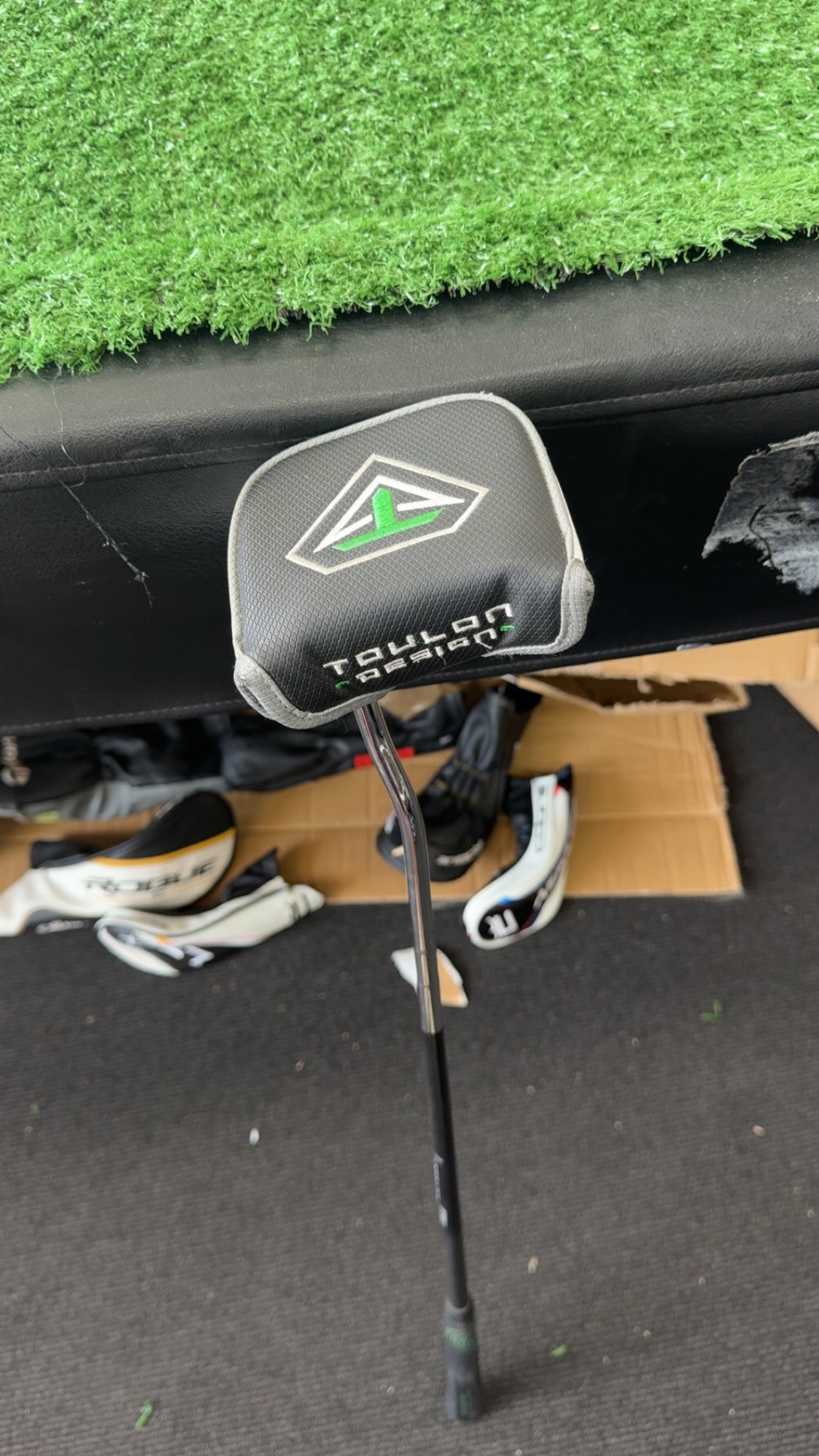 Toulon Memphis 34”