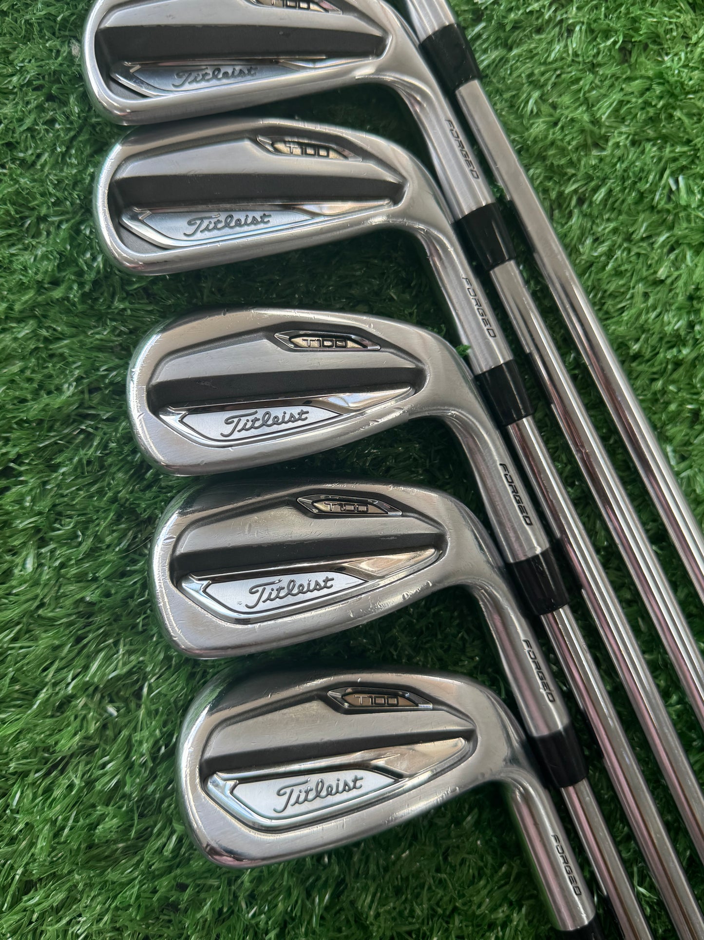 Titliest T100 Irons 5-pw