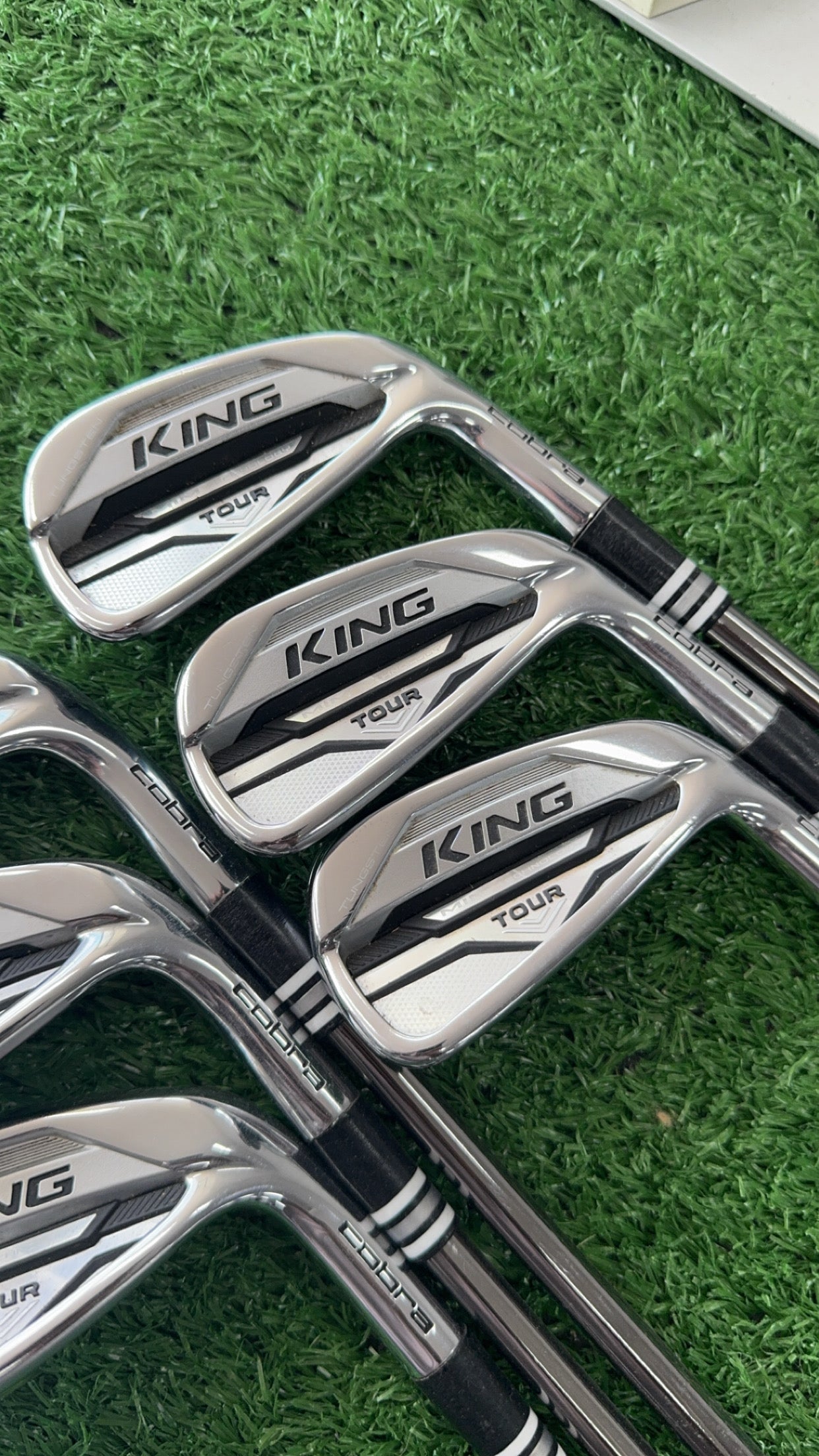 Cobra King Tour 5-pw / Excalibur Rapid Taper Graphite Shafts