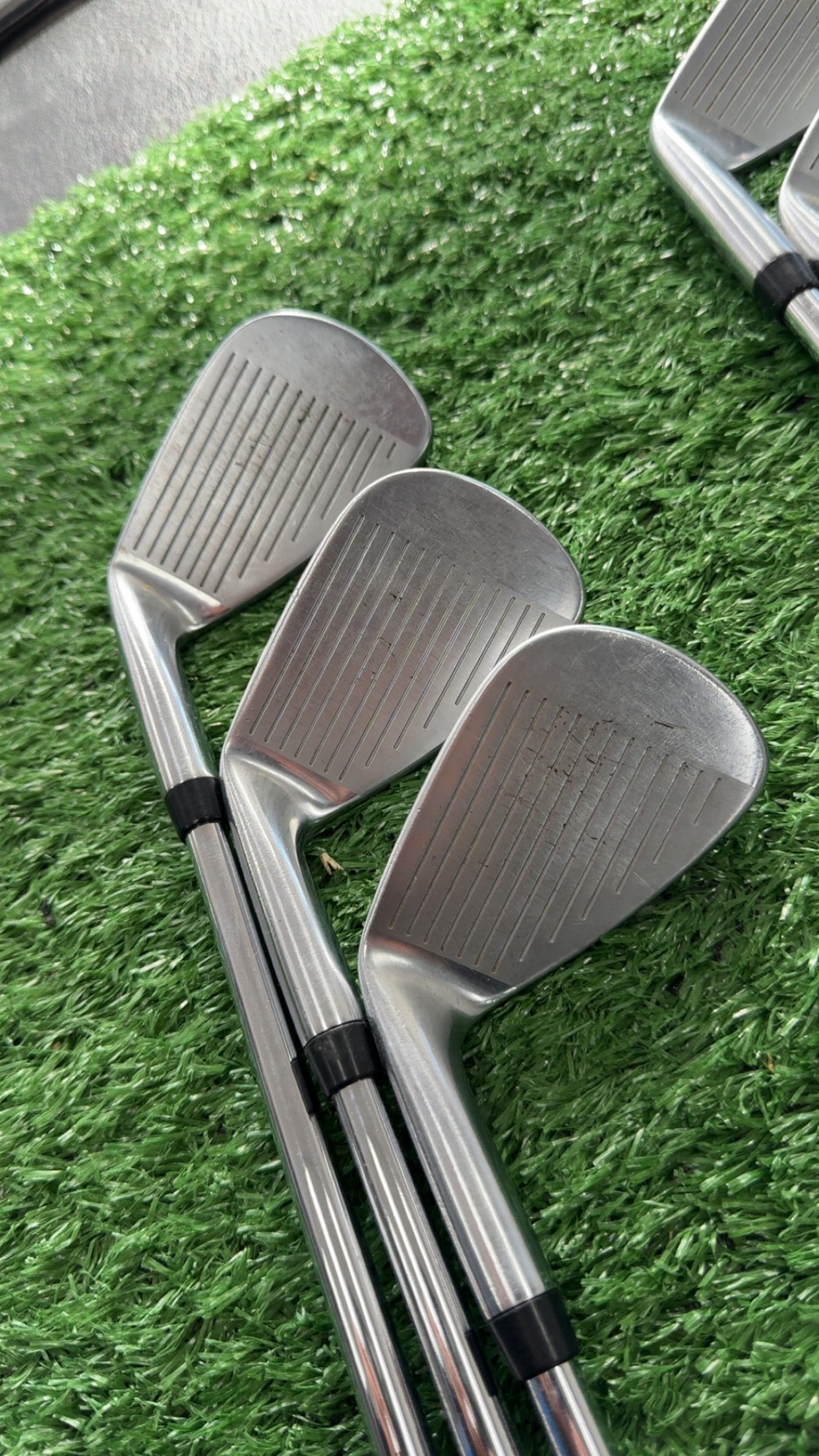 MIZUNO MP18 IRONS - DG X7 SHAFTS