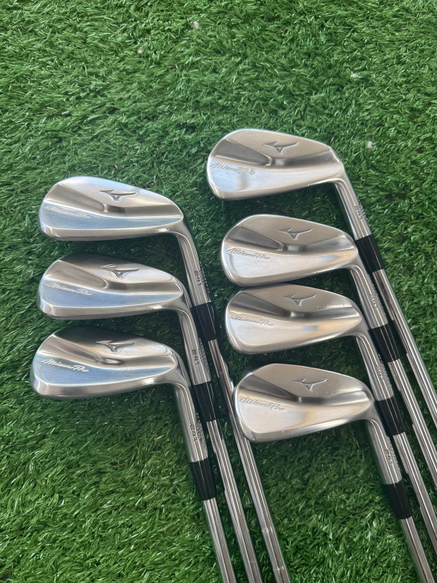 MIZUNO PRO 241 IRONS 4-PW- STIFF